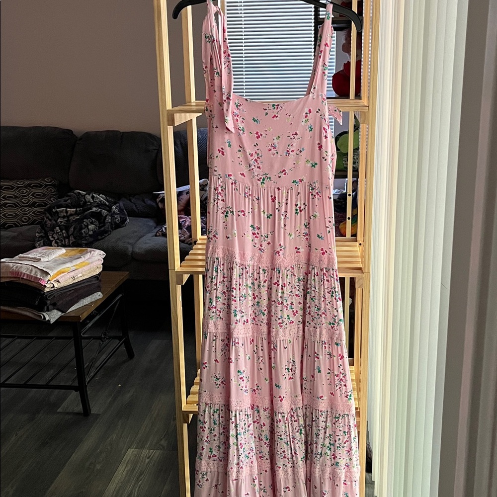 Crown & Ivy Pink Floral Maxi Dress